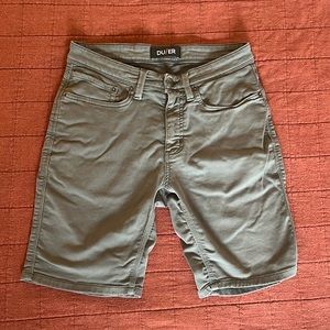 Duer slim fit shorts green/grey Size 31